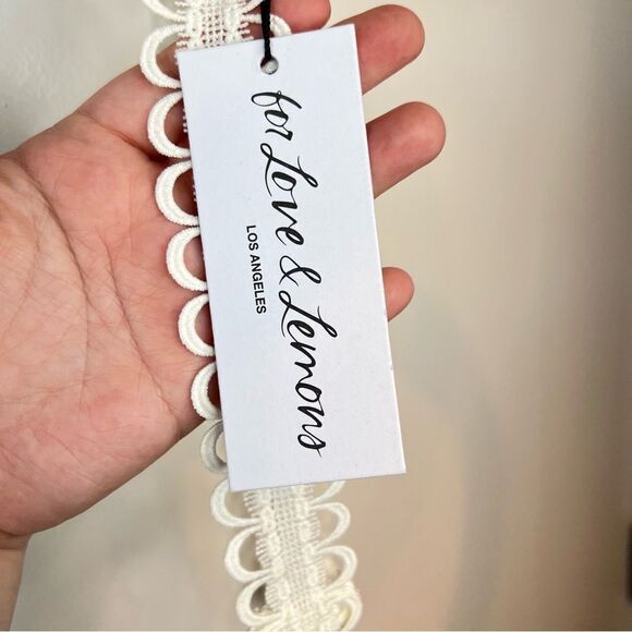 NWT For Love & Lemons Trellis Rose Floral Garter in White XXS - Picture 9 of 12
